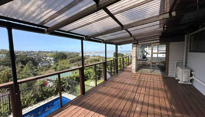 12A Hoskins Avenue, Hillsborough