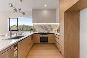 11 Star Cross Road, Karaka