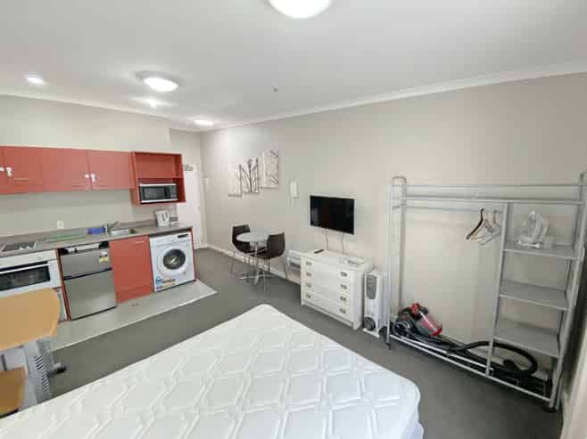 704/5 Aitken Street, Thorndon