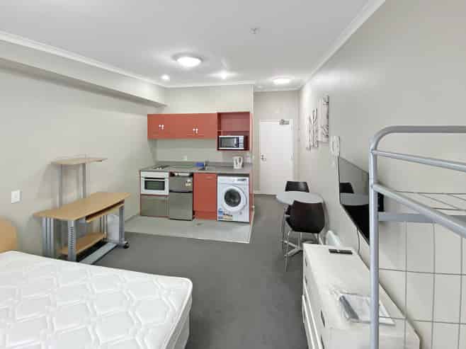 704/5 Aitken Street, Thorndon