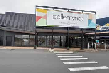 BOTANY DOWNS RETAIL

