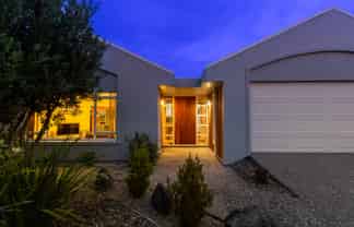 43 Quadrant Heights, Paraparaumu