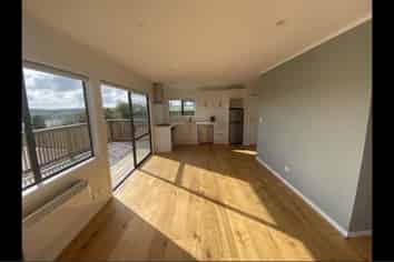 Auckland - Address withheld