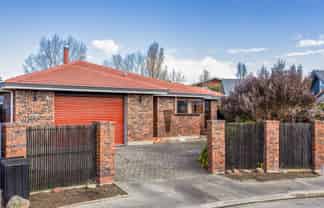 7 Seneca Place, Burwood