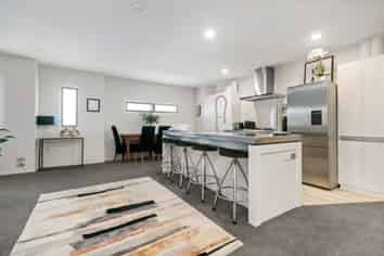 53/21 Hunters Park Drive, Three Kings