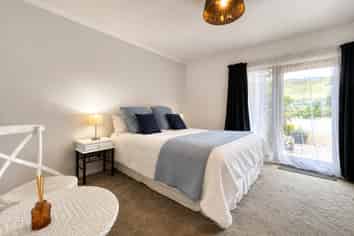 Prime Commercial & Visitor Accommodation Site