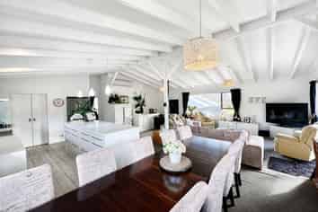 Prime Commercial & Visitor Accommodation Site