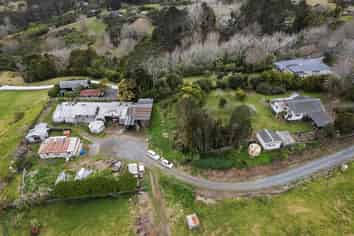  375 Whitford Road, Whitford