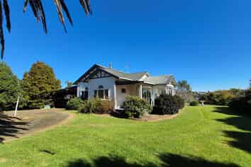  375 Whitford Road, Whitford