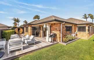 8 Tomika Crescent, Papamoa