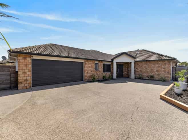 8 Tomika Crescent, Papamoa