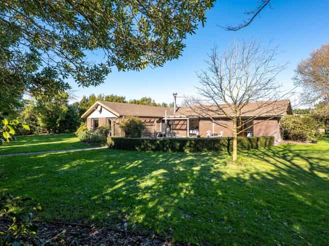 1106 Ellesmere Junction Road, Burnham