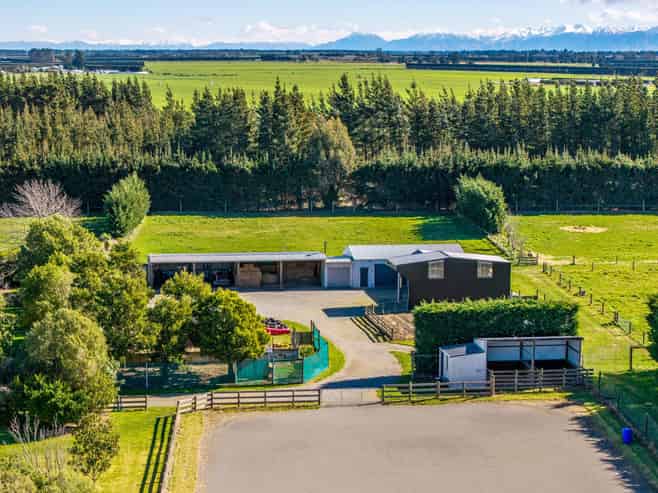 1106 Ellesmere Junction Road, Burnham