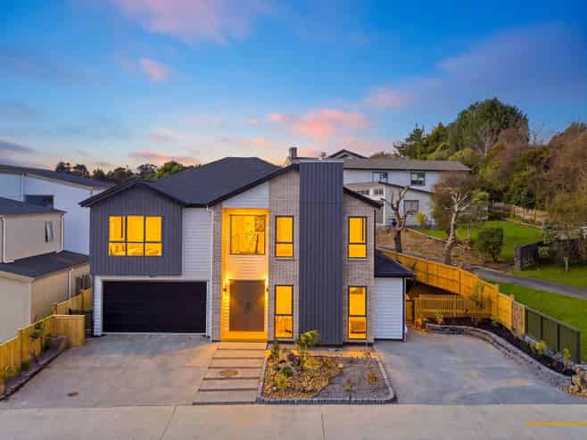 2 Antler Lane, Greenhithe