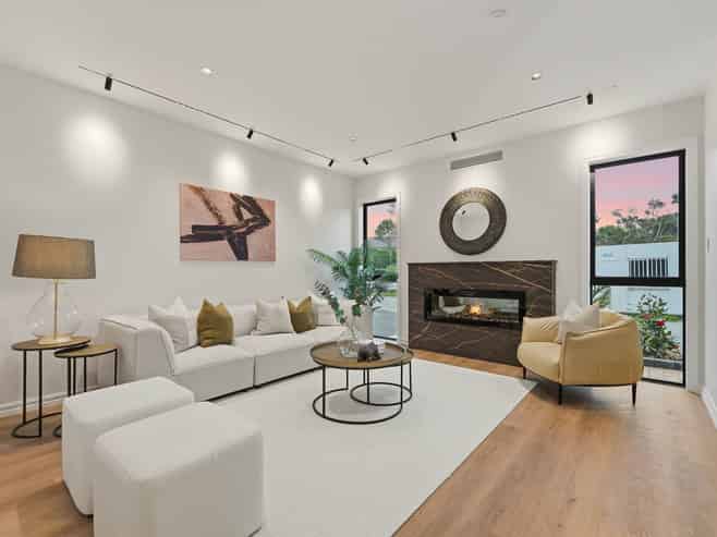 2 Antler Lane, Greenhithe