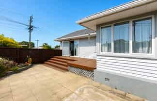 41 Flanshaw Road, Te Atatu South