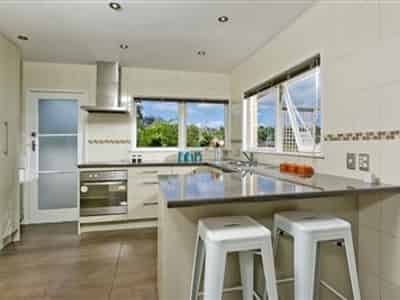 14A Kapiti Place, Sunnynook