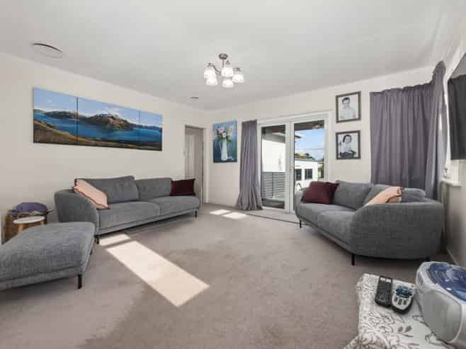 27 MacArthur Street, LEVIN