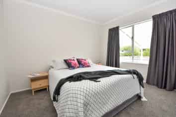 10 Frederick Street , Carterton