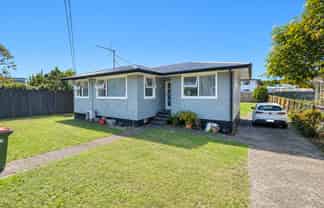 61 Preston Road, Clover Park