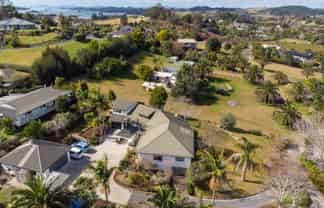 1 Palm Drive, Kerikeri