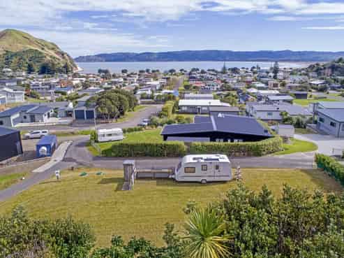 13B Puka Place, Mahia