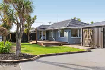 138 Rocking Horse Road, Southshore