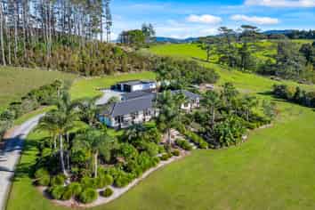 136B Monarch Downs Way, Matakana