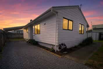 9B Pukeko Street, Paraparaumu
