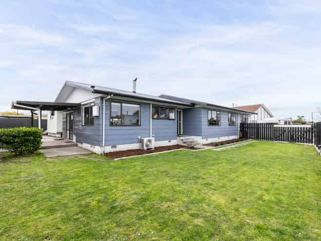 16 Lanark Crescent, Tamatea