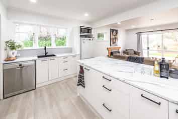 101 Devon Road, Springvale