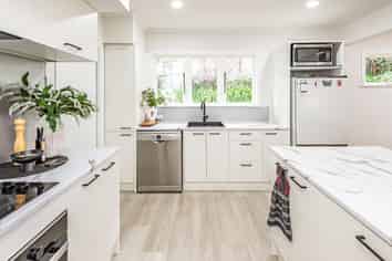 101 Devon Road, Springvale