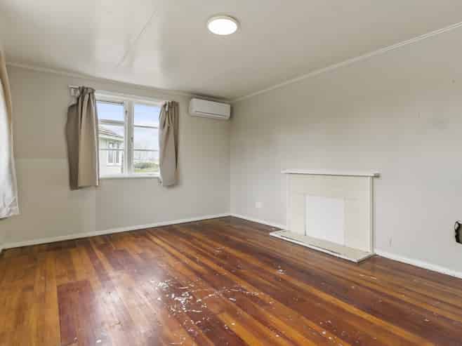 8 Tate Place, Otara