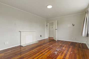 8 Tate Place, Otara