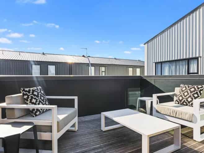 8 Lange Mews, Mount Wellington