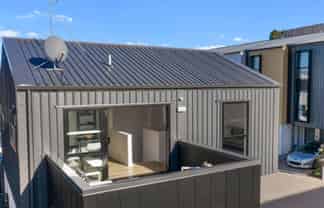 8 Lange Mews, Mount Wellington