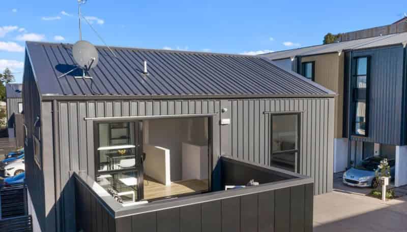 8 Lange Mews, Mount Wellington
