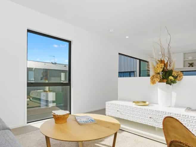 8 Lange Mews, Mount Wellington