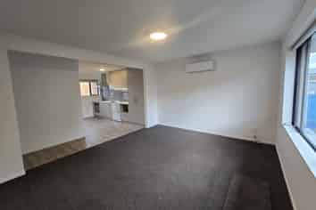 3/7 Division Street , Riccarton