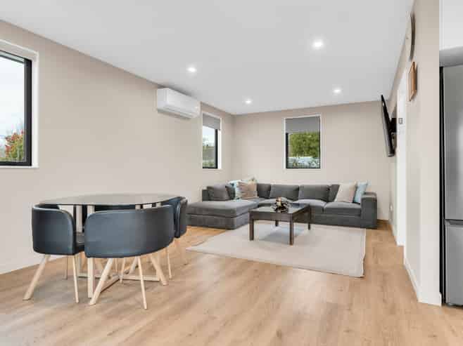 2/397 Sawyers Arms Road, Harewood