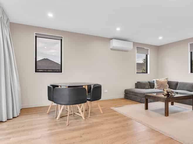 2/397 Sawyers Arms Road, Harewood