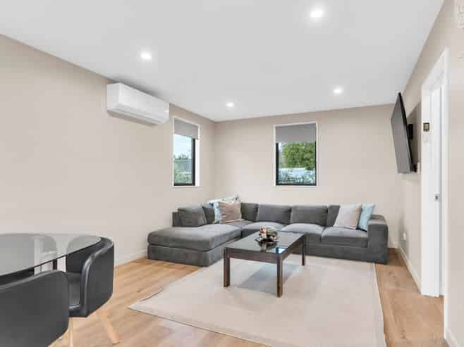 2/397 Sawyers Arms Road, Harewood