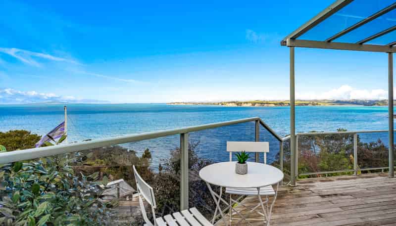 769B Whangaparaoa Road, Manly