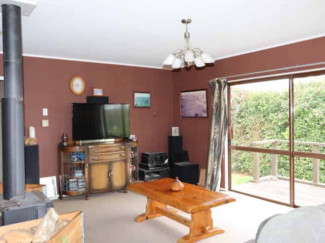 772 Upland Road, Egmont Village