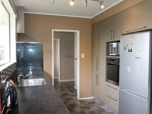 772 Upland Road, Egmont Village