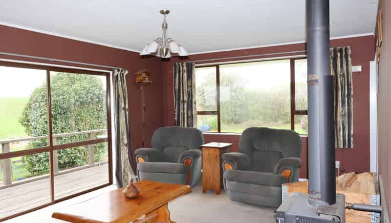 772 Upland Road, Egmont Village