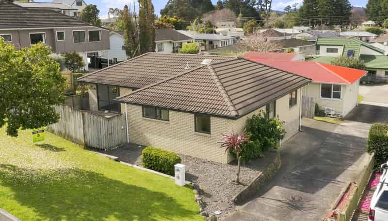 6 Hilltop Road, Parkvale