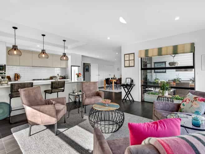 5 James Kidd Place, Greytown