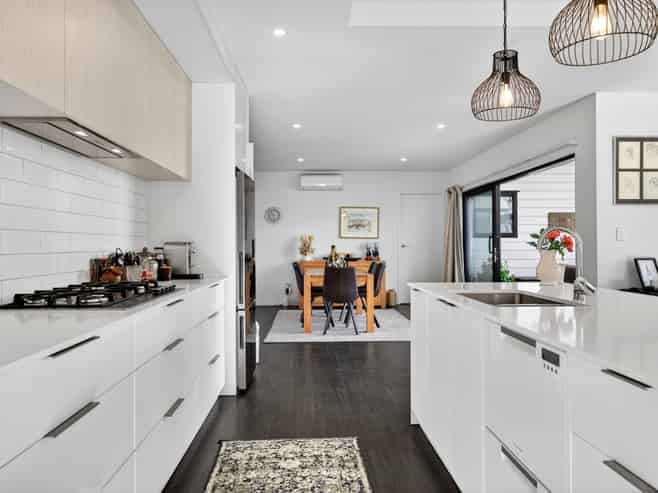 5 James Kidd Place, Greytown