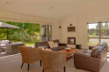 9 Taunui Place, Cooks Beach
